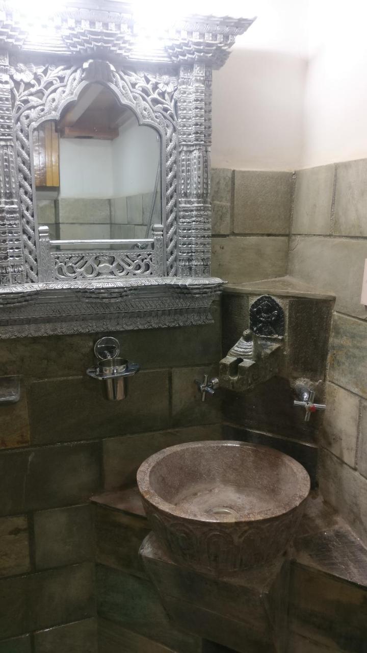 Temple House Hotel Kathmandu Ngoại thất bức ảnh